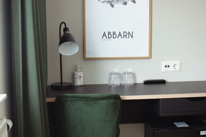 Room 19 of 49