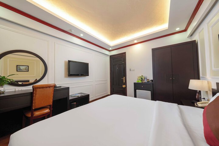 Room 26 of 54