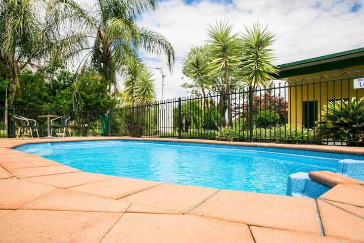 Pool 38 of 51