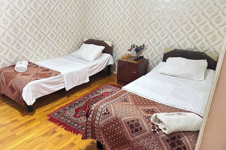 Room 2 of 6