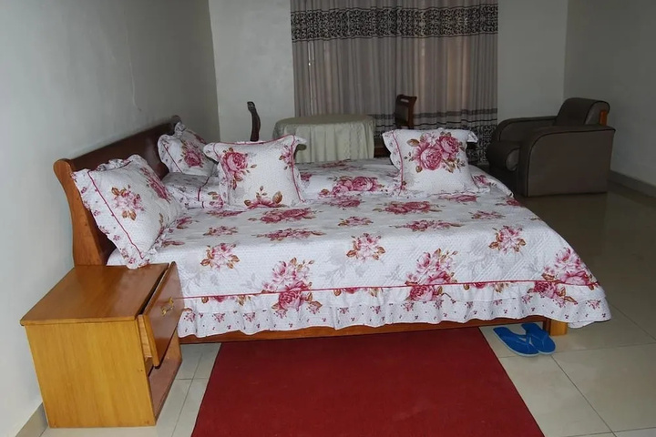 Room 3 of 15