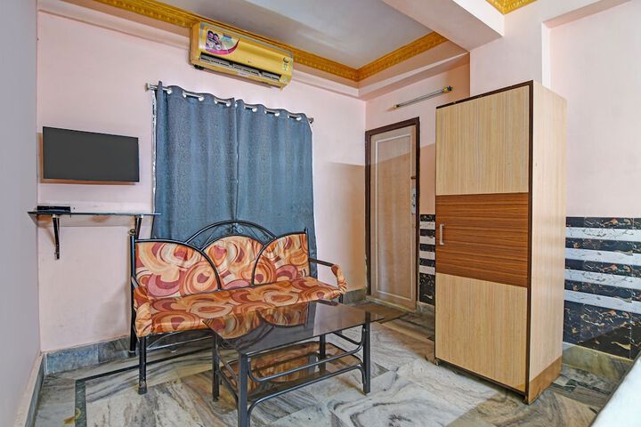 Room 10 of 24