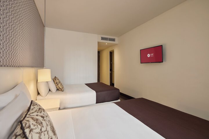 Room 11 of 51