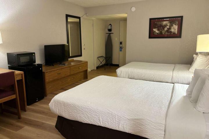 2 Double Beds (2 of 7)