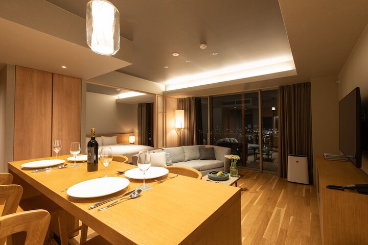 Room 27 of 39