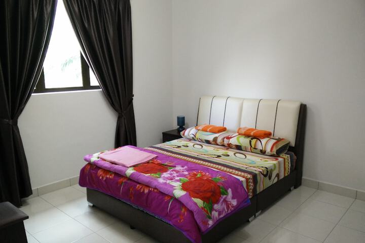 Room 7 of 47