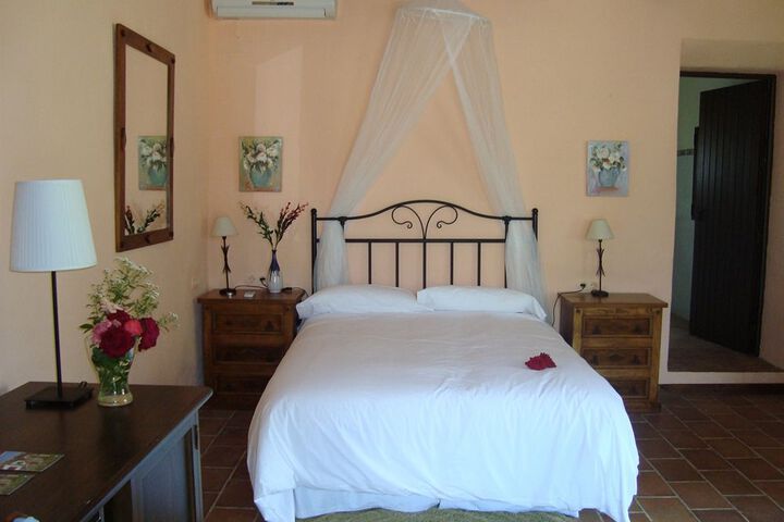 Room 4 of 39
