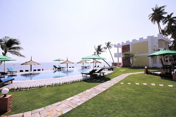 Hotel 132 of 151