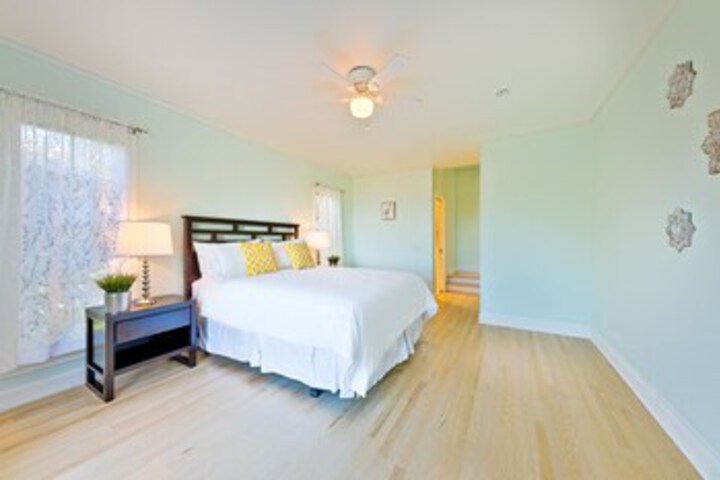 Room 12 of 53