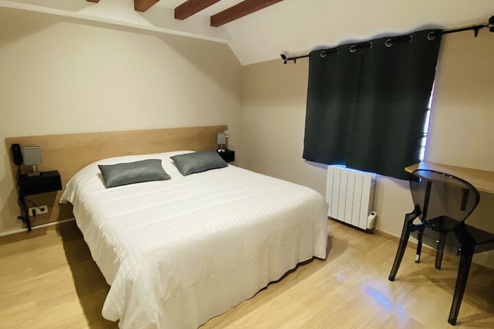Room 25 of 63