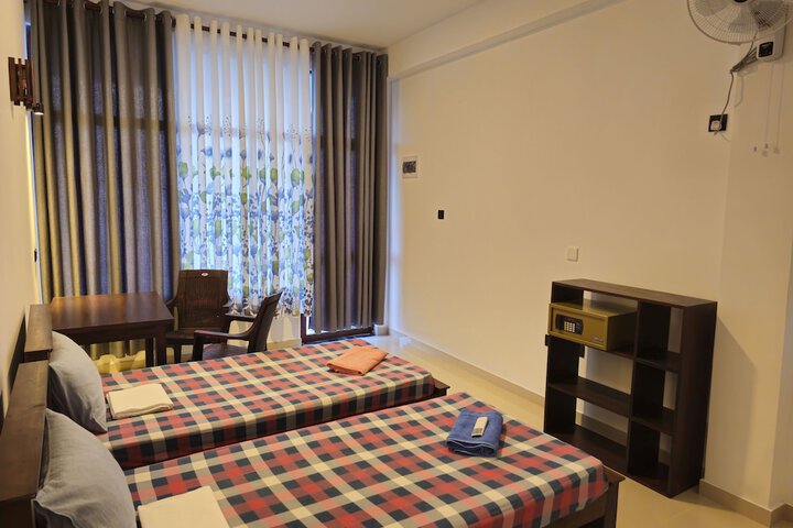 Room 27 of 61