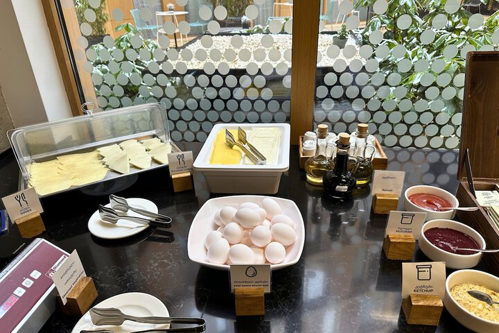 Breakfast/Coffee Service 30 of 62