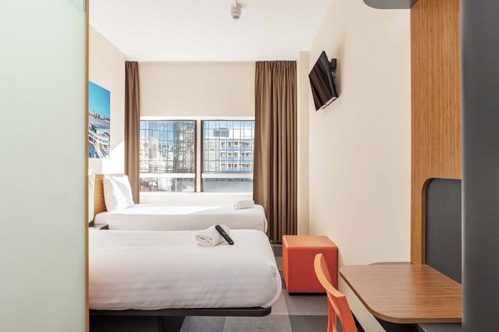 easyHotel The Hague Scheveningen Beach