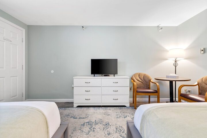 Room 27 of 53