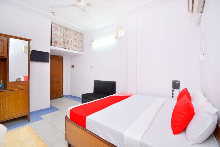 Room 10 of 10