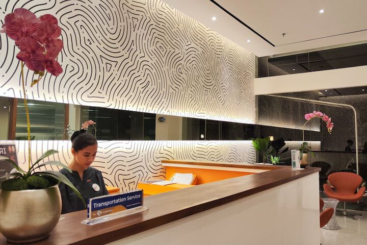 Entrance & Lobby