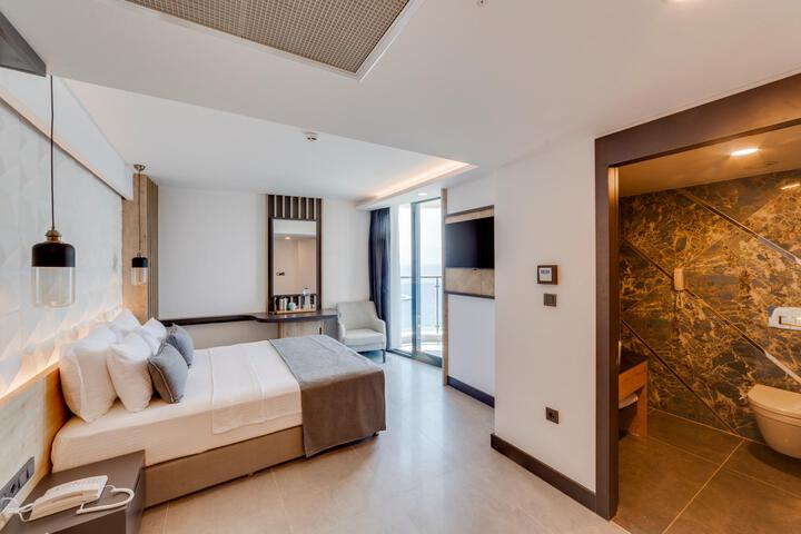 Room 27 of 54