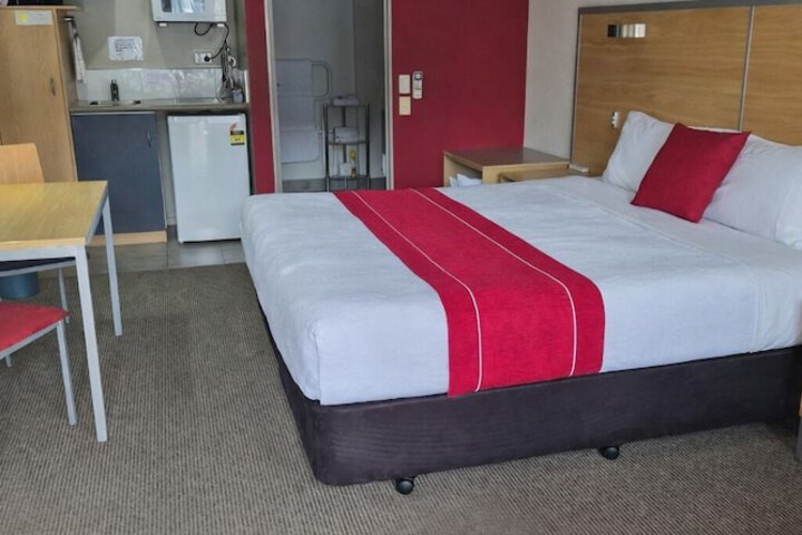 Room 10 of 51