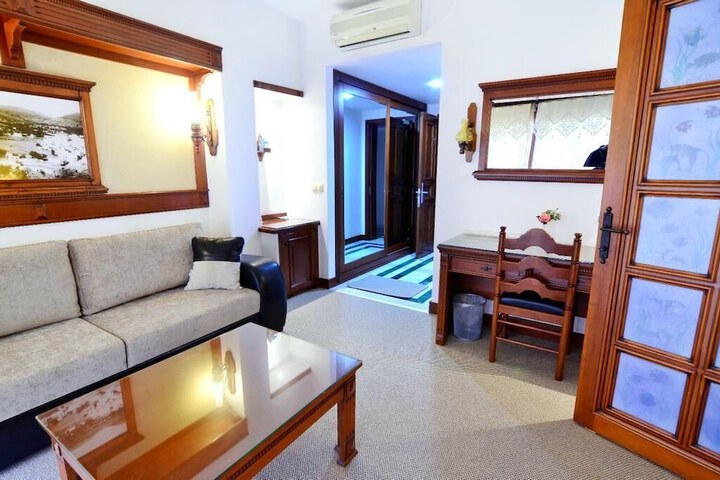 Room 19 of 26