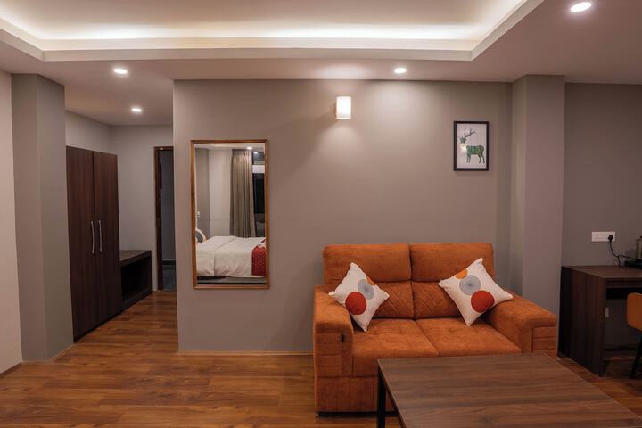 Room 10 of 29