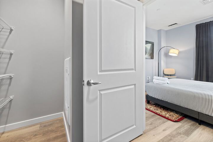 Room 164 of 232