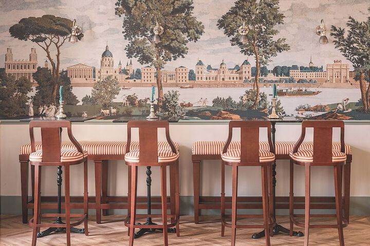 Dining 48 of 72