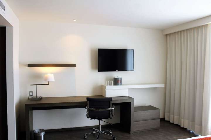Room 22 of 33