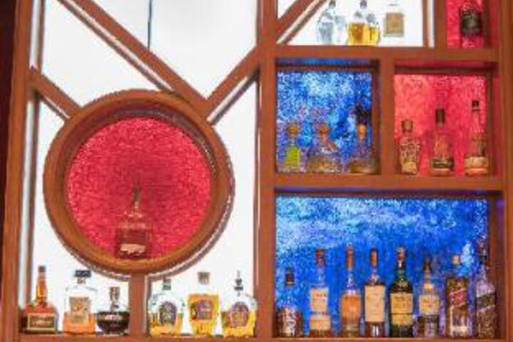 Bar/lounge