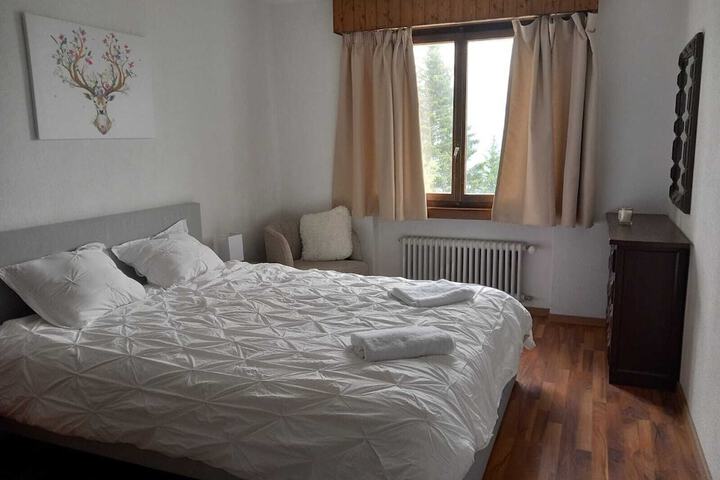 Room 12 of 23