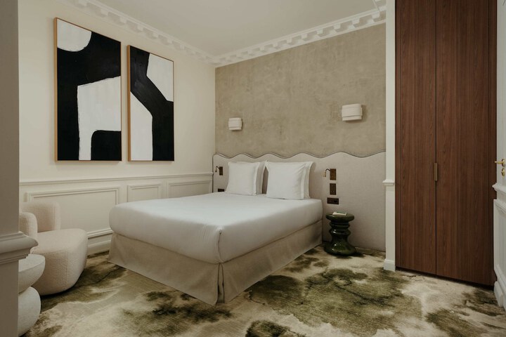 Room 18 of 62
