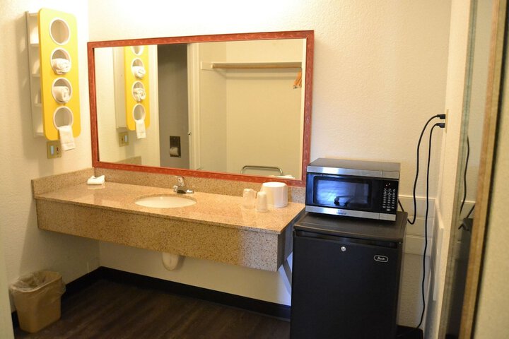 Room 51 of 82