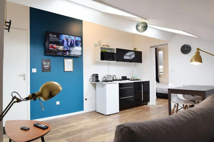 Room 3 of 22