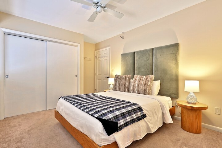 Room 2 of 30