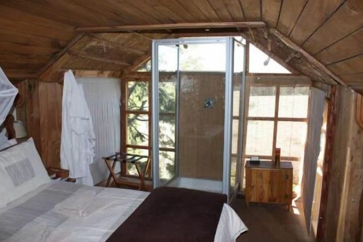 Room 13 of 61