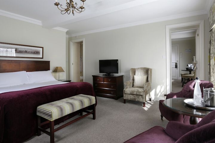 Room 8 of 50
