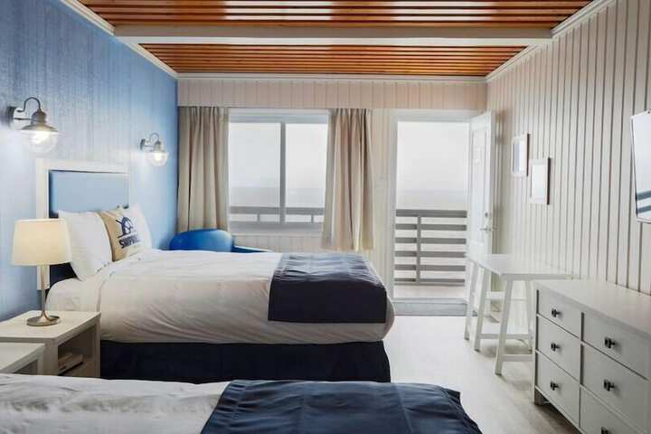 Room 8 of 55