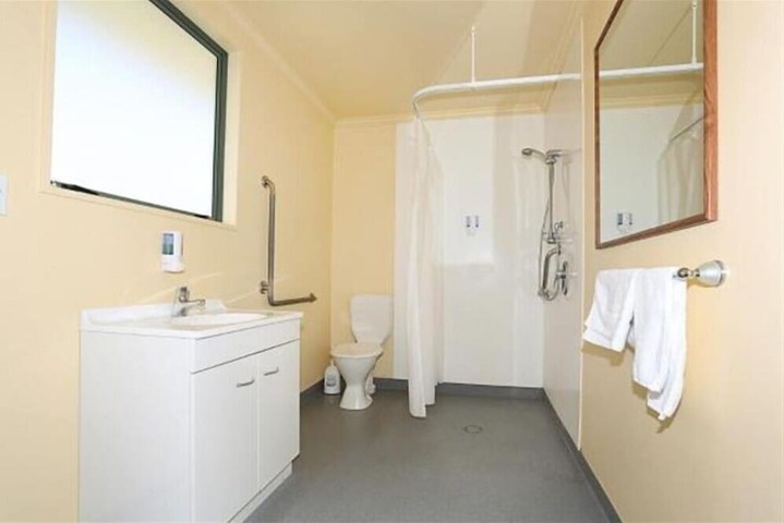 Room 16 of 26