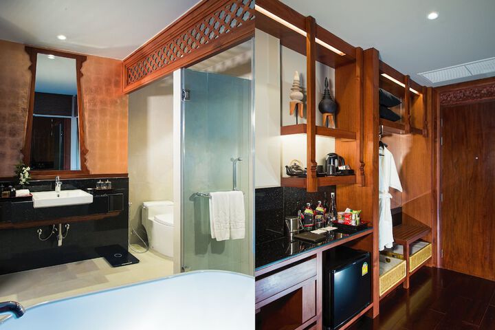 Room 46 of 142