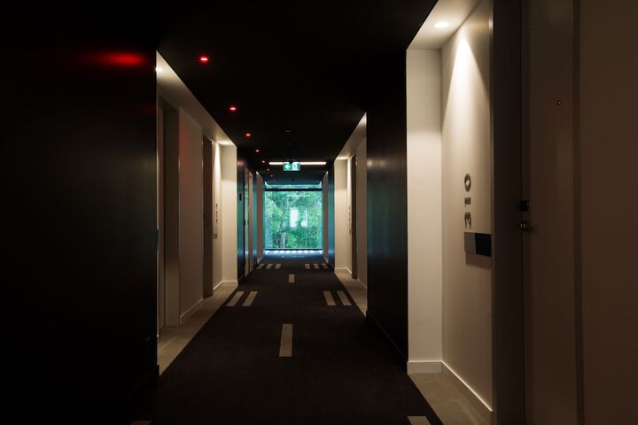Ballroom/Hall 81 of 98