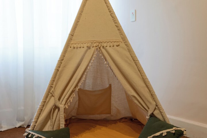 Room 13 of 83