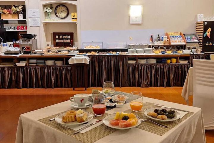 Breakfast/Coffee Service 55 of 66