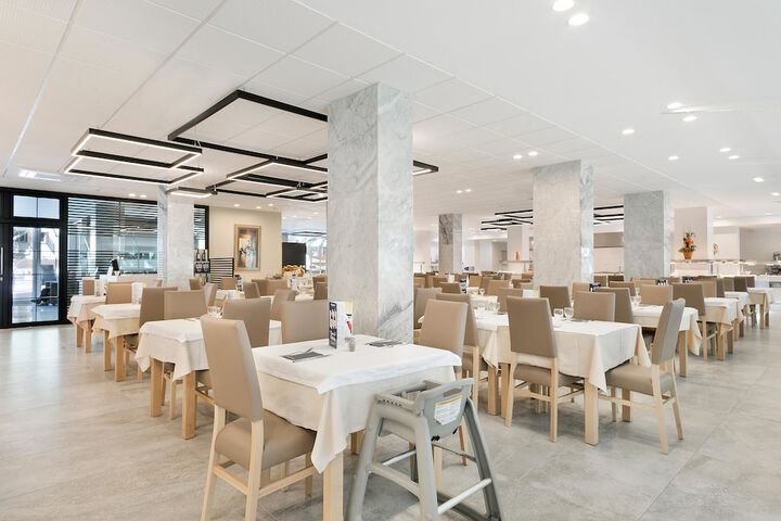 Dining Photos