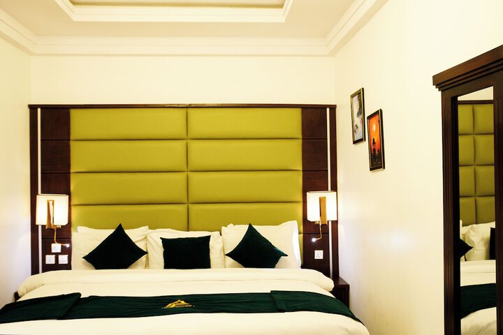 Room 11 of 35