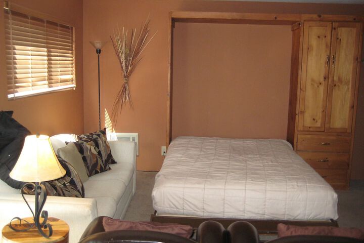 Room 4 of 49
