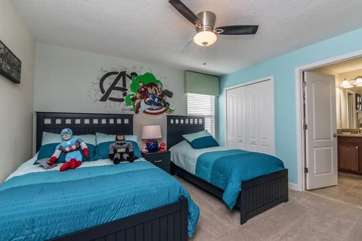 Room 2 of 19