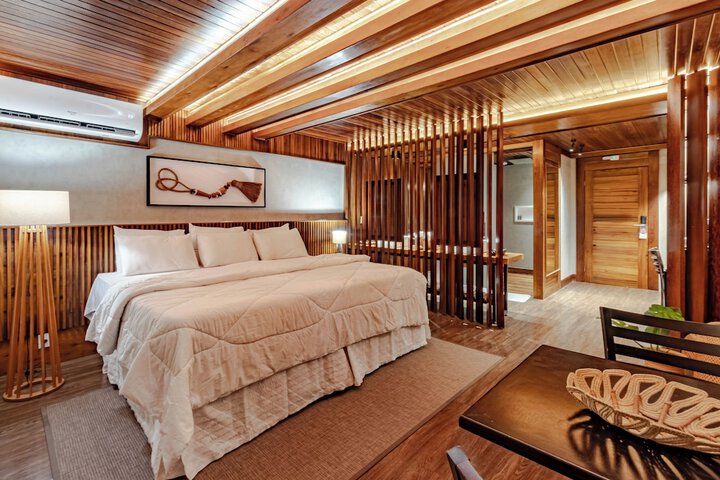 Room 4 of 48