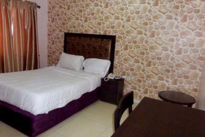 Room 29 of 53