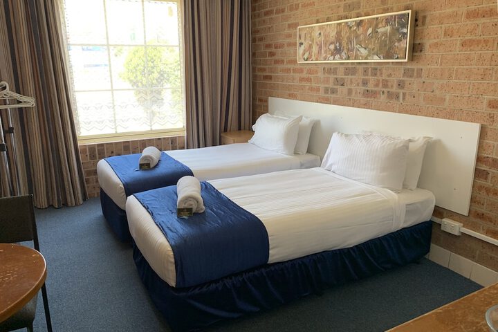 Room 13 of 68