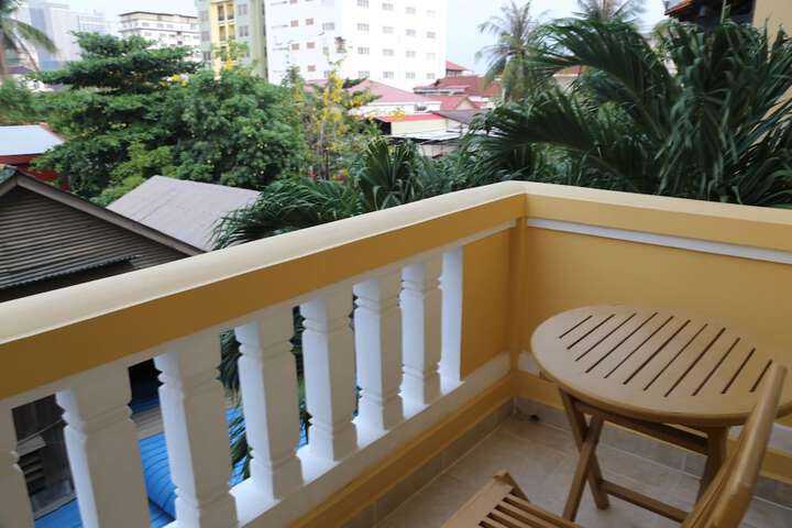 Terrace/Patio 48 of 50