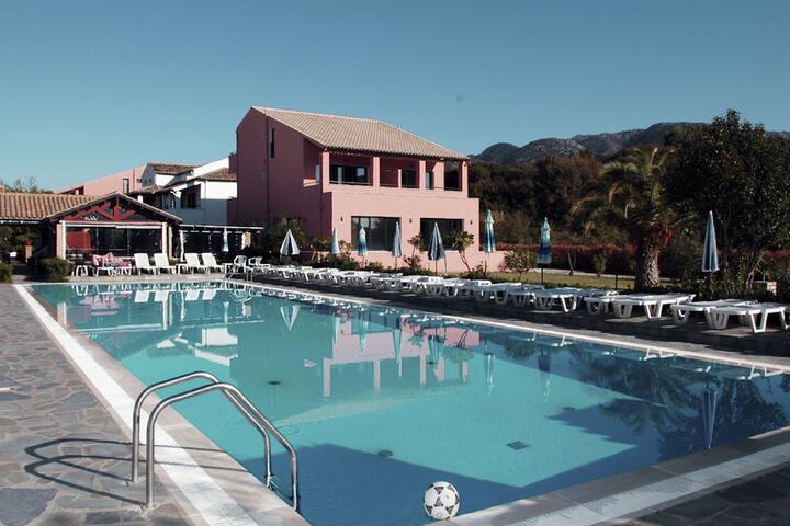 Pool Hotel